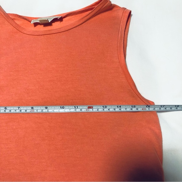 🌟Host Pick🌟Michael Kors M  Coral Sleeveless Top with Tiers - Picture 6 of 11